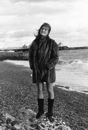 Sally Shillito in 1967(110 Kb) 